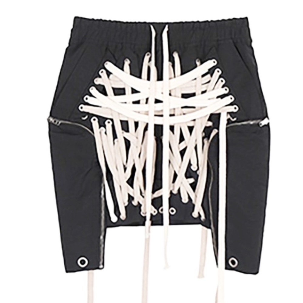 Strings skirt